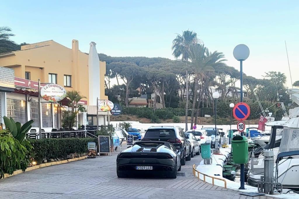 Villa Casita Junto Al Mar En El Puerto De Cabopino Marbella Exterior foto